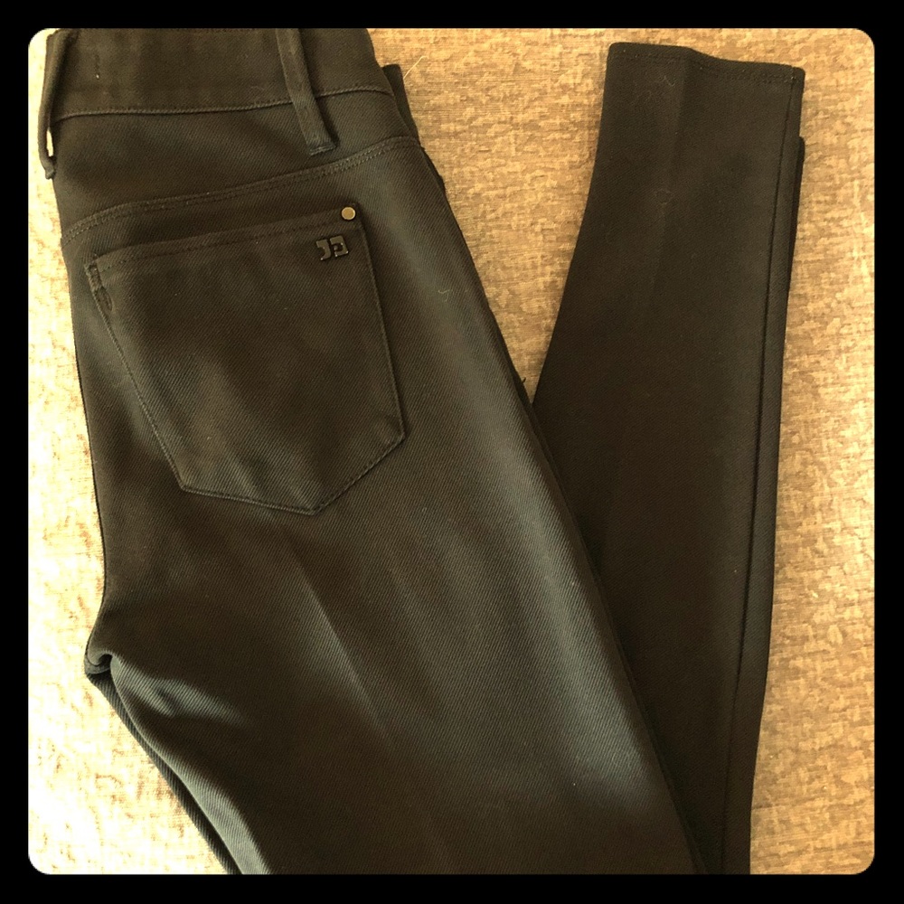 SUPER SKINNY BLACK JOSE JEANS!!